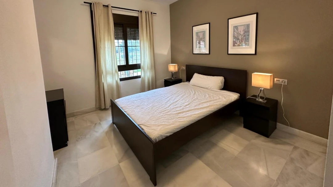 apartment-marbella-coworking-bedroom